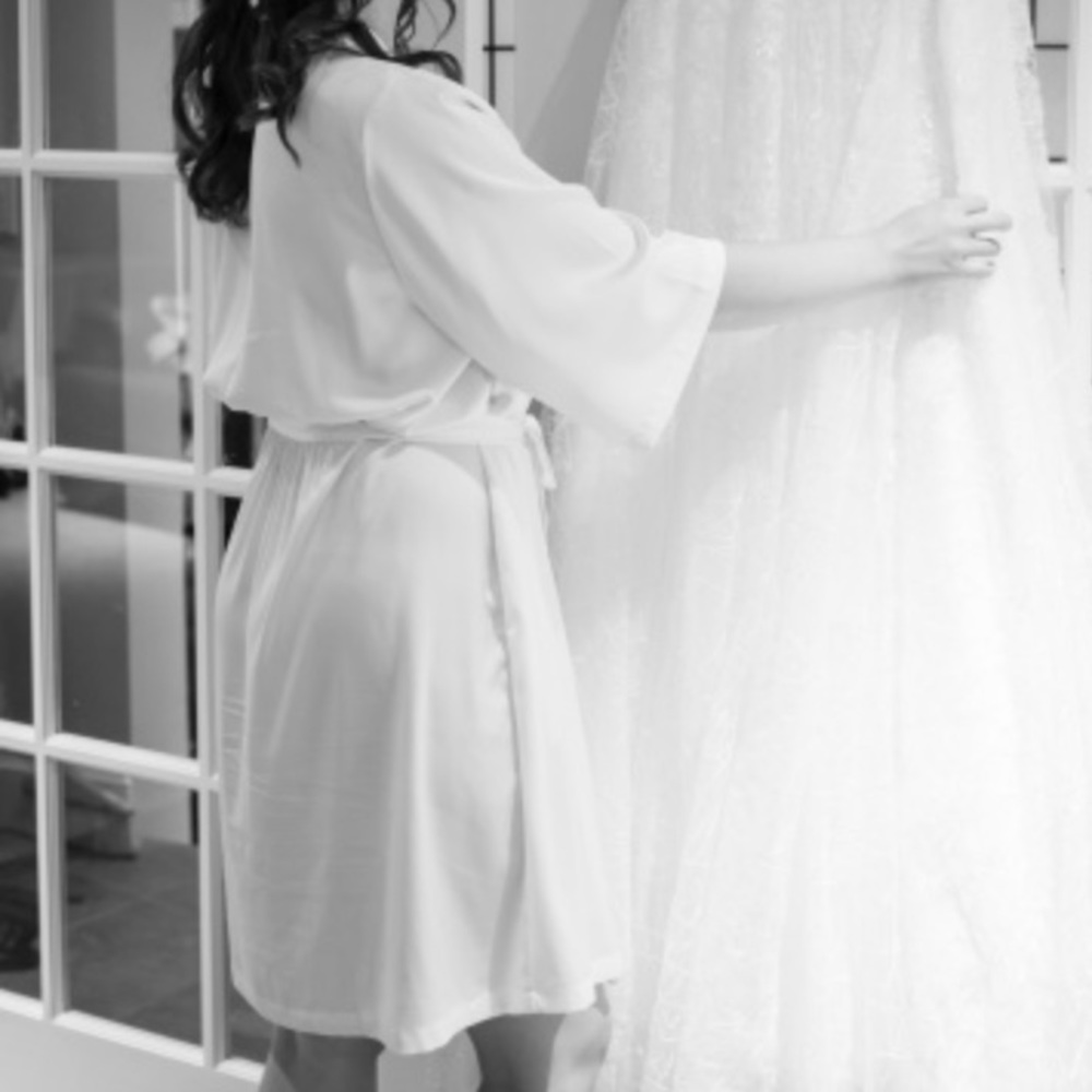 La Vie En Rose White Robe